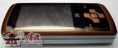 侧滑式QWERTY键盘 中兴F870E神秘MTV手机