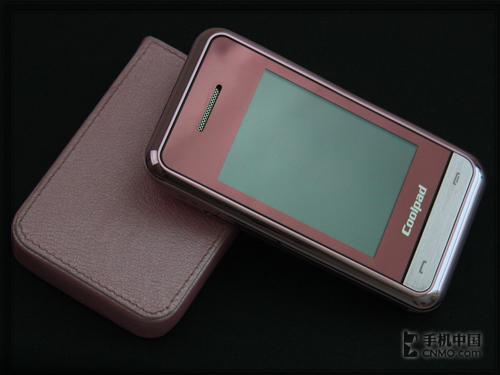 粉色时尚酷派女性商务手机E28评测